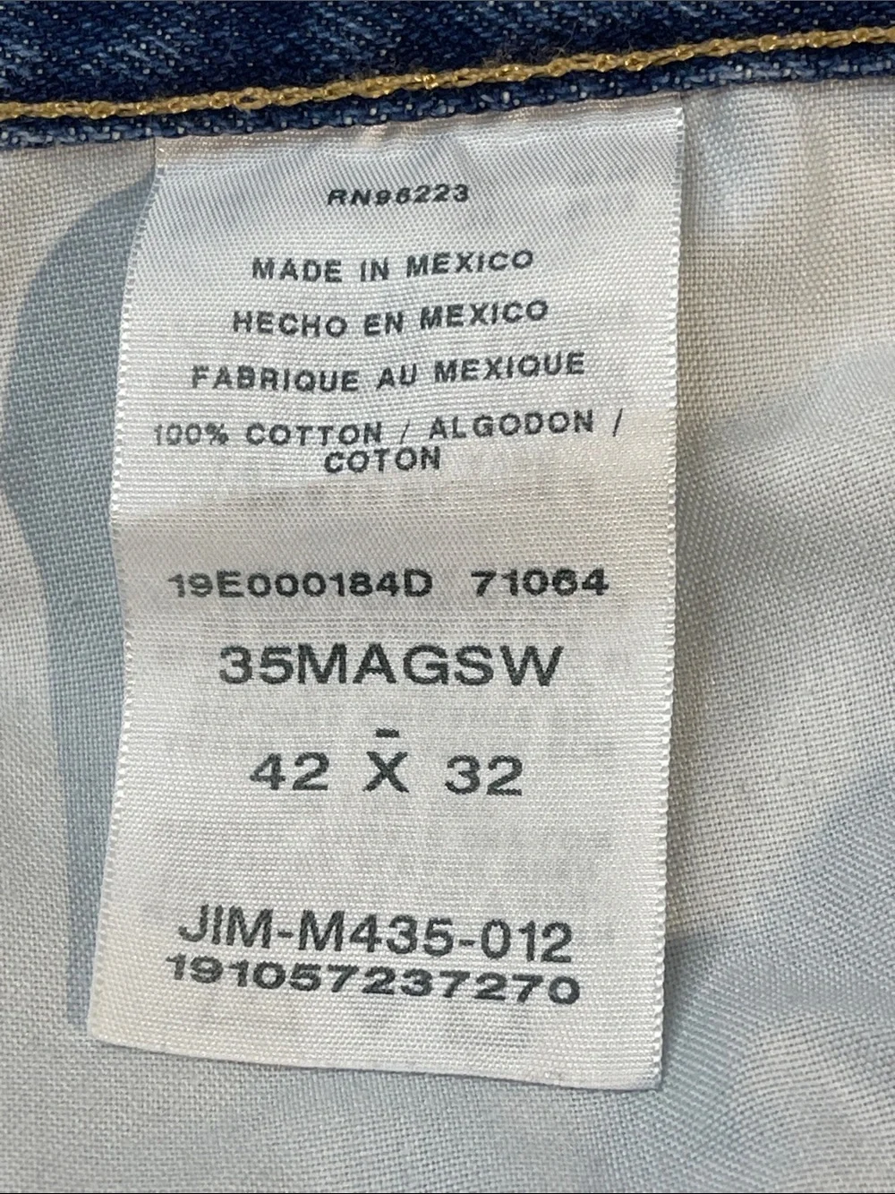 Magellan Outdoors Men's Blue DENIM  Straight-Leg Jeans SIZE 42/32
